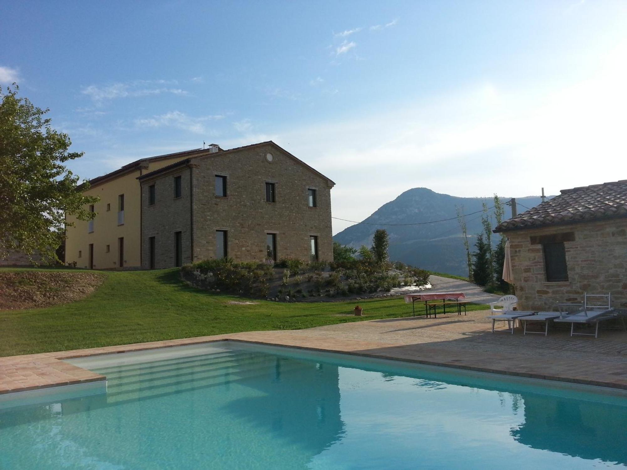 Amico Country House Serra San Quirico Exterior photo